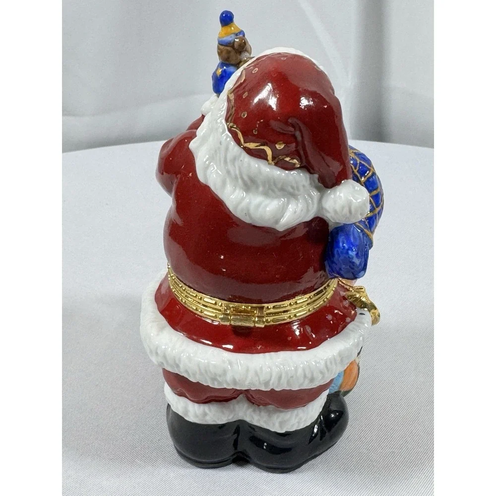 American Traditions traditions santa